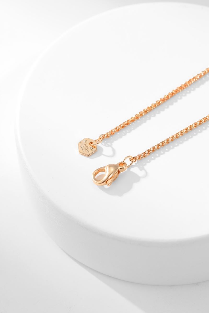CHAUMET